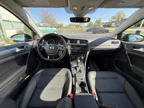 2019 Volkswagen Golf 1.4T SE