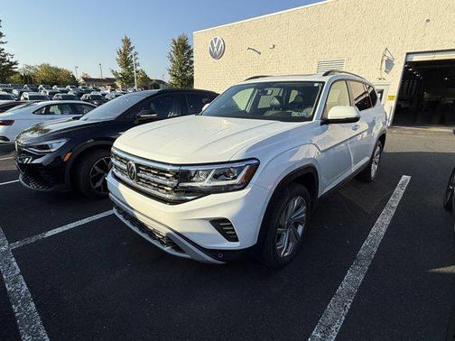 2022 Volkswagen Atlas 3.6L SE w/Technology