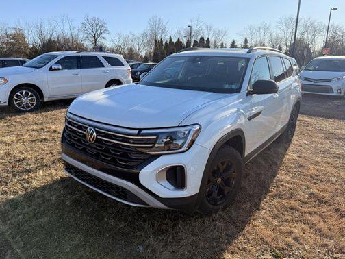 2024 Volkswagen Atlas 2.0T SE w/Technology 4MOTION