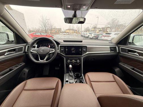 2023 Volkswagen Atlas 2.0T SE w/Technology 4MOTION