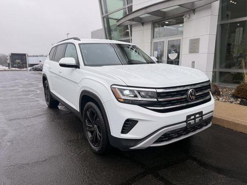 2023 Volkswagen Atlas 2.0T SE w/Technology 4MOTION