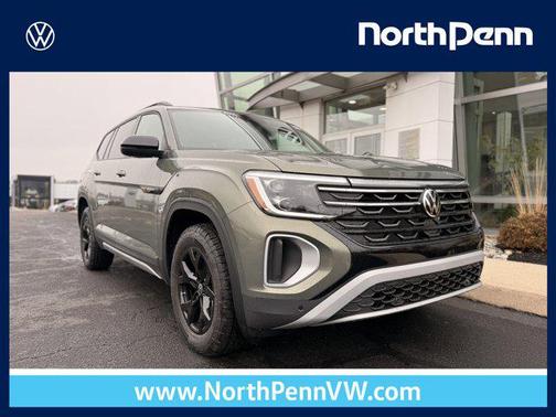 Avocado Green Pearl 2026 Volkswagen Atlas Peak Edition