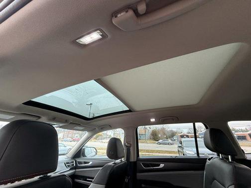 Avocado Green Pearl 2026 Volkswagen Atlas Peak Edition