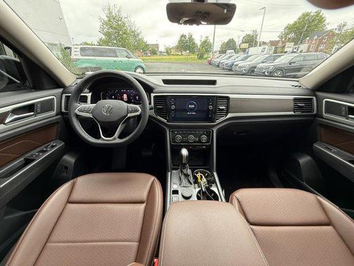 2022 Volkswagen Atlas 3.6L SE w/Technology