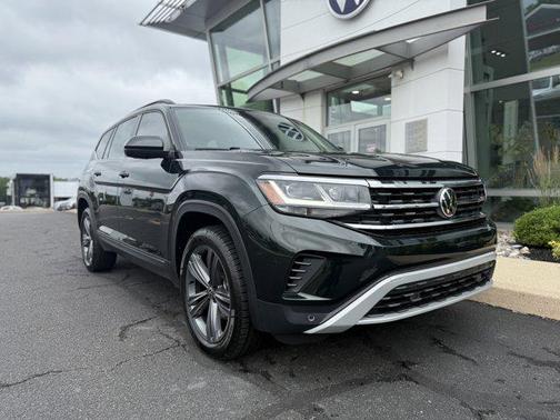 2022 Volkswagen Atlas 3.6L SE w/Technology