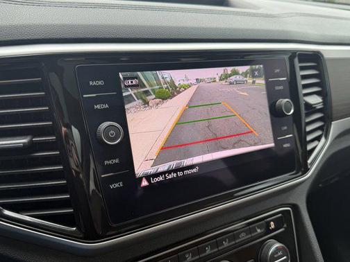 2022 Volkswagen Atlas 3.6L SE w/Technology