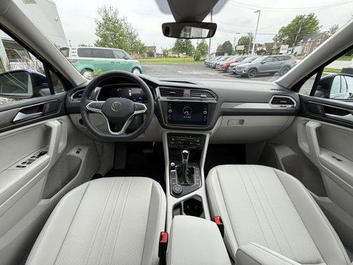 2024 Volkswagen Tiguan 2.0T SE 4MOTION