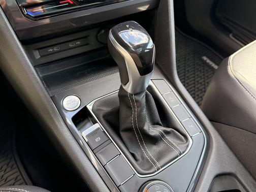 2022 Volkswagen Tiguan 2.0T SE R-Line Black 4MOTION
