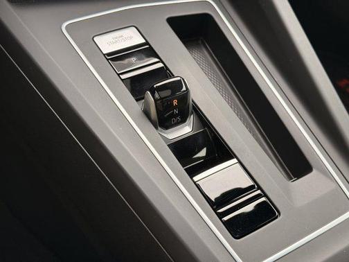 2022 Volkswagen Golf GTI 2.0T S DSG