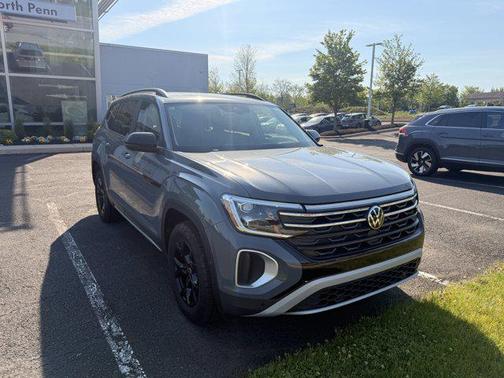 2025 Volkswagen Atlas 2.0T Peak Edition