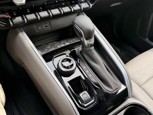 Summit White 2025 Chevrolet Colorado ZR2