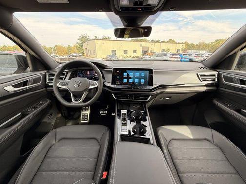 2026 Volkswagen Atlas Cross Sport 2.0T SEL