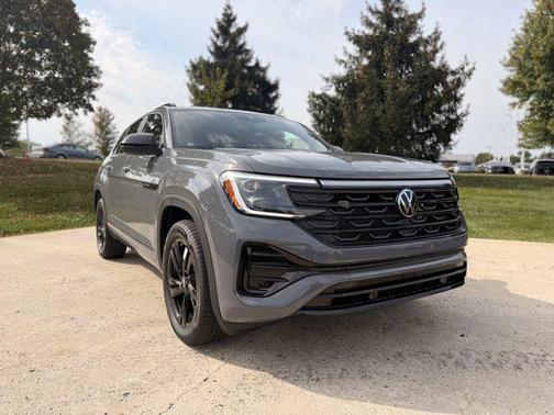 2026 Volkswagen Atlas Cross Sport 2.0T SEL