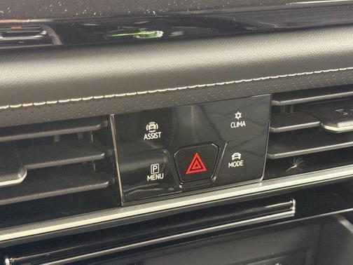 Silver Mist Metallic 2026 Volkswagen Atlas 2.0T SE w/Technology 4MOTION