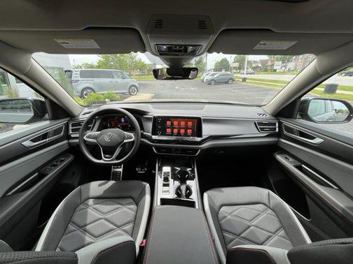 2025 Volkswagen Atlas 2.0T Peak Edition
