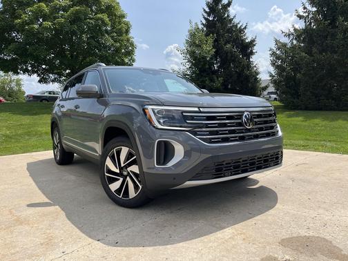 pure gray 2026 Volkswagen Atlas 2.0T SEL