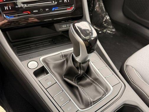 2026 Volkswagen Jetta 1.4T SE