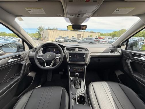 Gray 2023 Volkswagen Tiguan 2.0T SE