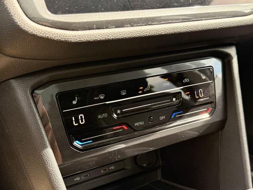 Gray 2023 Volkswagen Tiguan 2.0T SE