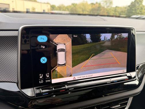 2026 Volkswagen Atlas Cross Sport 2.0T SEL Premium