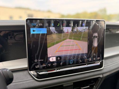 2025 Volkswagen Tiguan 2.0T SE 4MOTION