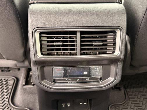 Pure Gray 2026 Volkswagen Atlas 2.0T SE w/Technology 4MOTION