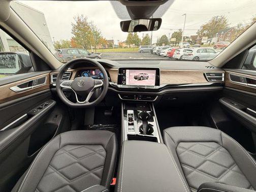 2026 Volkswagen Atlas 2.0T SE w/Technology 4MOTION