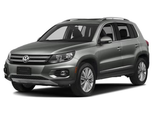 Gray 2015 Volkswagen Tiguan 4MOTION Auto S