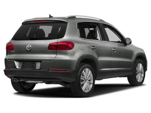 Gray 2015 Volkswagen Tiguan 4MOTION Auto S