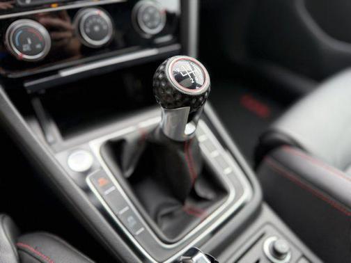 2019 Volkswagen Golf GTI 2.0T S 4-Door