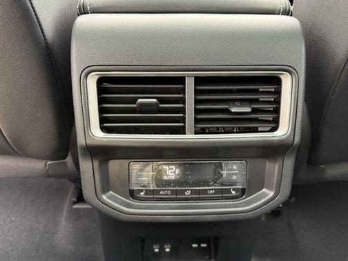 2025 Volkswagen Atlas 2.0T SEL Premium R-Line 4MOTION
