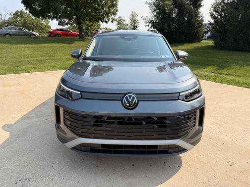 Platinum Gray Metallic 2026 Volkswagen Tiguan 2.0T S