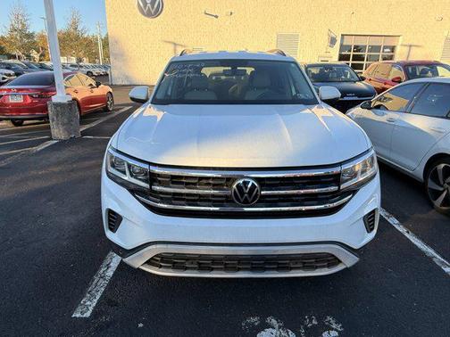 2022 Volkswagen Atlas 3.6L SE w/Technology