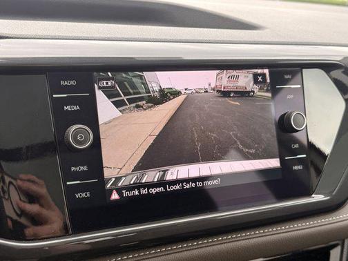 2024 Volkswagen Taos 1.5T SEL