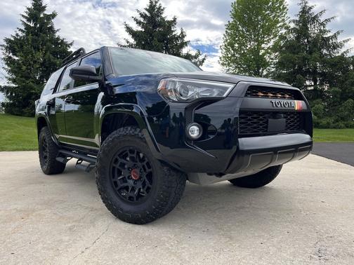 Midnight Black Metallic 2022 Toyota 4Runner TRD Pro