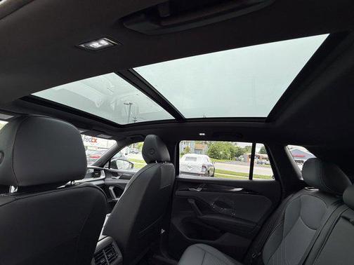 2025 Volkswagen Tiguan 2.0T SE R-Line Black 4MOTION