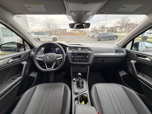 2023 Volkswagen Tiguan 2.0T SE 4MOTION