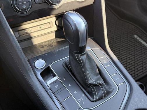 2021 Volkswagen Tiguan 2.0T SEL