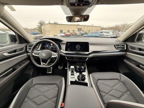 2025 Volkswagen Atlas 2.0T Peak Edition