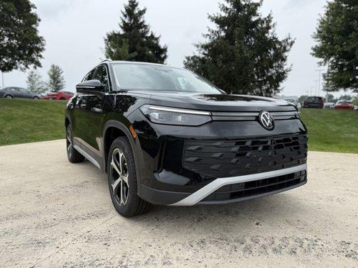 2025 Volkswagen Tiguan 2.0T SE 4MOTION