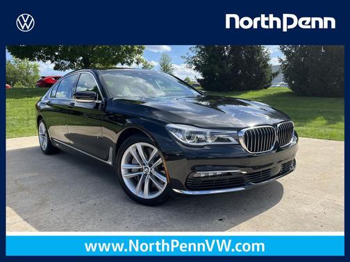 Black 2018 BMW 750 i xDrive