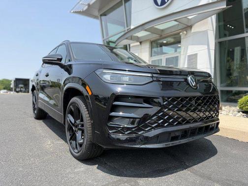 2026 Volkswagen Tiguan 2.0T SE R-Line Black 4MOTION