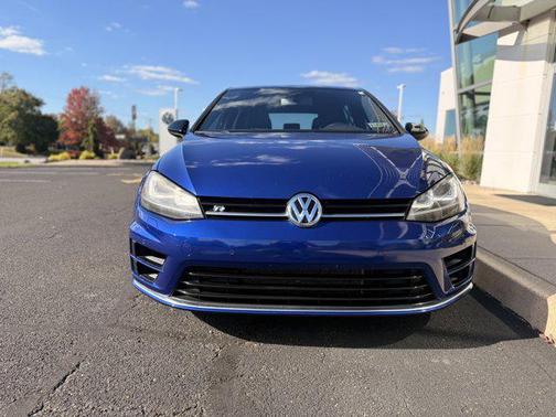 2015 Volkswagen Golf R 4-Door w/DCC & Navigation