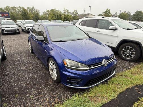2015 Volkswagen Golf R 4-Door w/DCC & Navigation