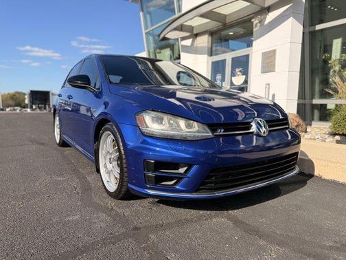 2015 Volkswagen Golf R 4-Door w/DCC & Navigation