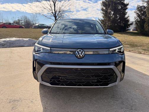 2025 Volkswagen Taos 1.5T SEL