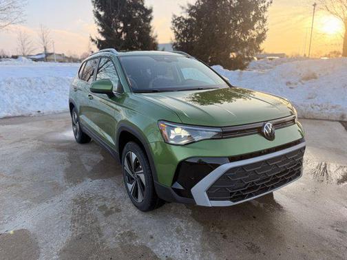 2026 Volkswagen Taos SE