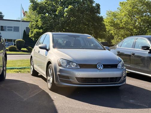 2017 Volkswagen Golf