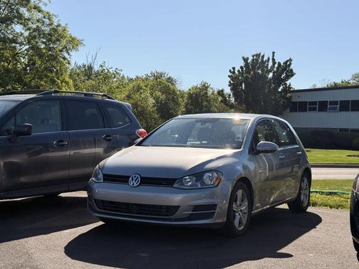 2017 Volkswagen Golf
