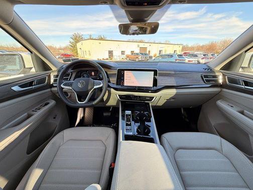 2026 Volkswagen Atlas 2.0T SEL